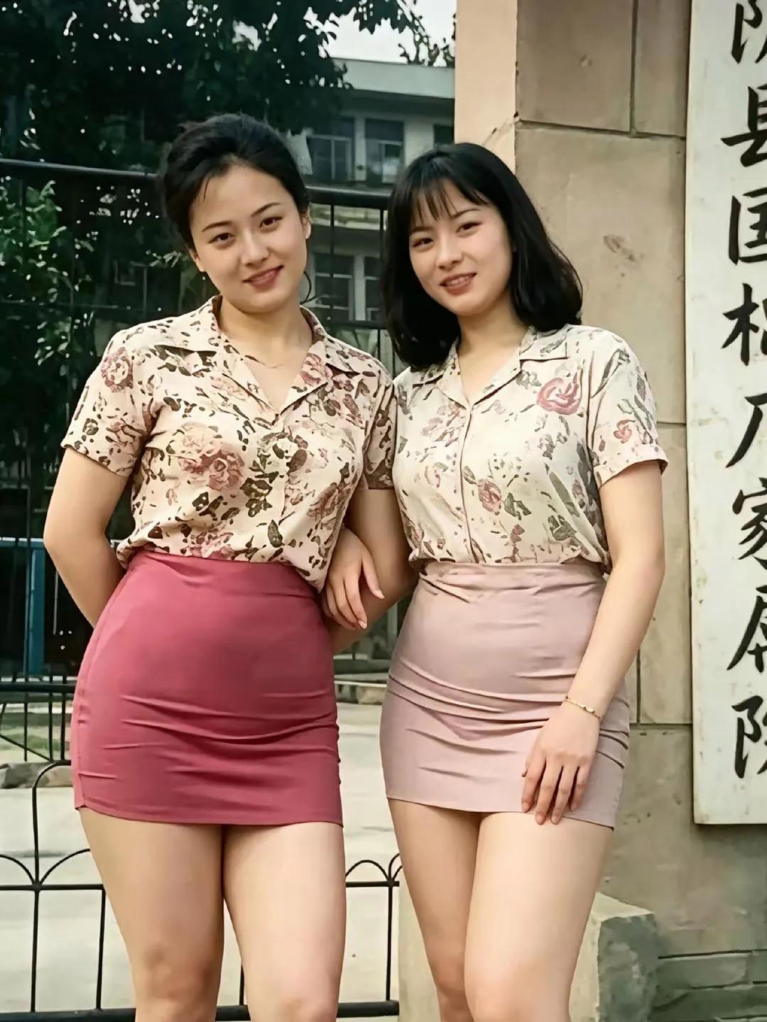 九十年代的工厂女工！