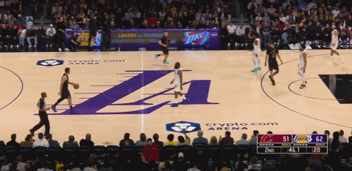 三节没结束领先20分，东子31分10助攻暴揍骑士湖人vs骑士