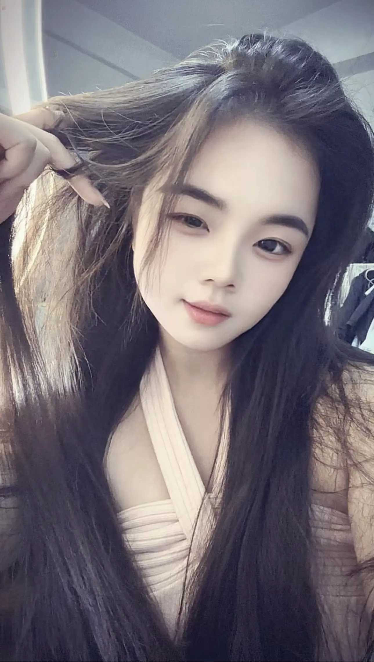 可惜了，可惜我已经28了，再换个人爱2年我就30了，这万家灯火终究没有...