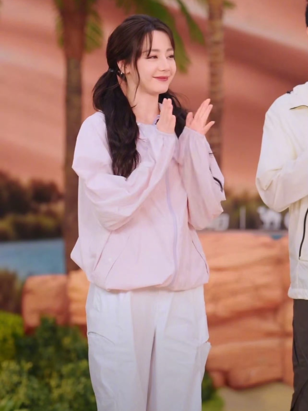 迪丽热巴的妆造怎么又翻车了？迪丽热巴工作室 王亚飞