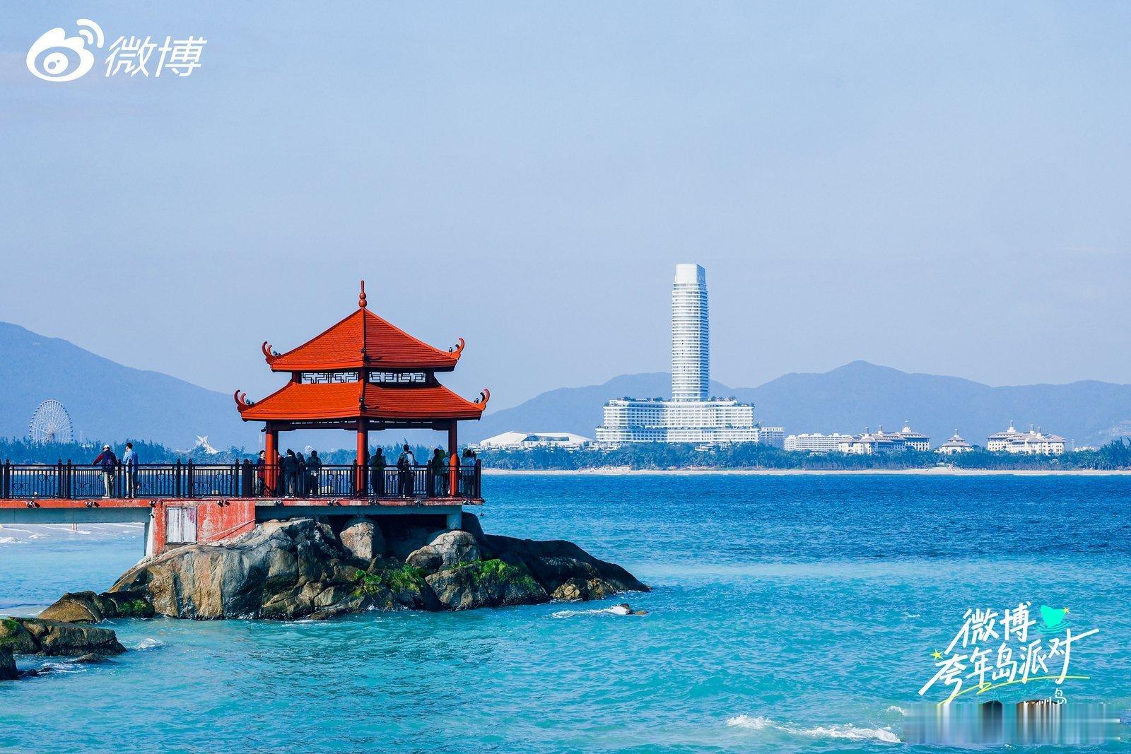 夸年特别行动我的工位没有天花板！来了三亚蜈支洲岛的华为体验店打卡华为MatePa