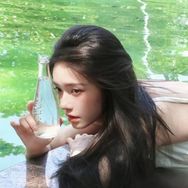 一庆观小姐姐