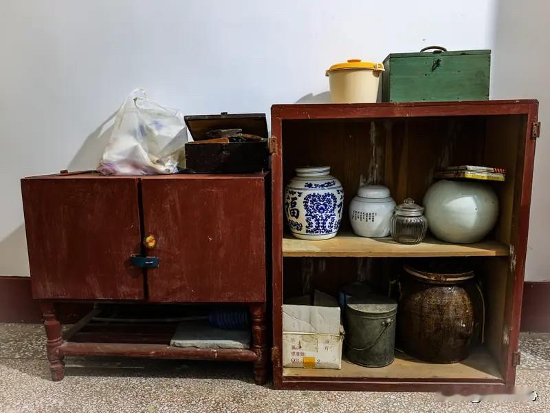 退休后，不建议随便做断舍离，核心原因和具体影响，可以整理成下面这些内容：

一、