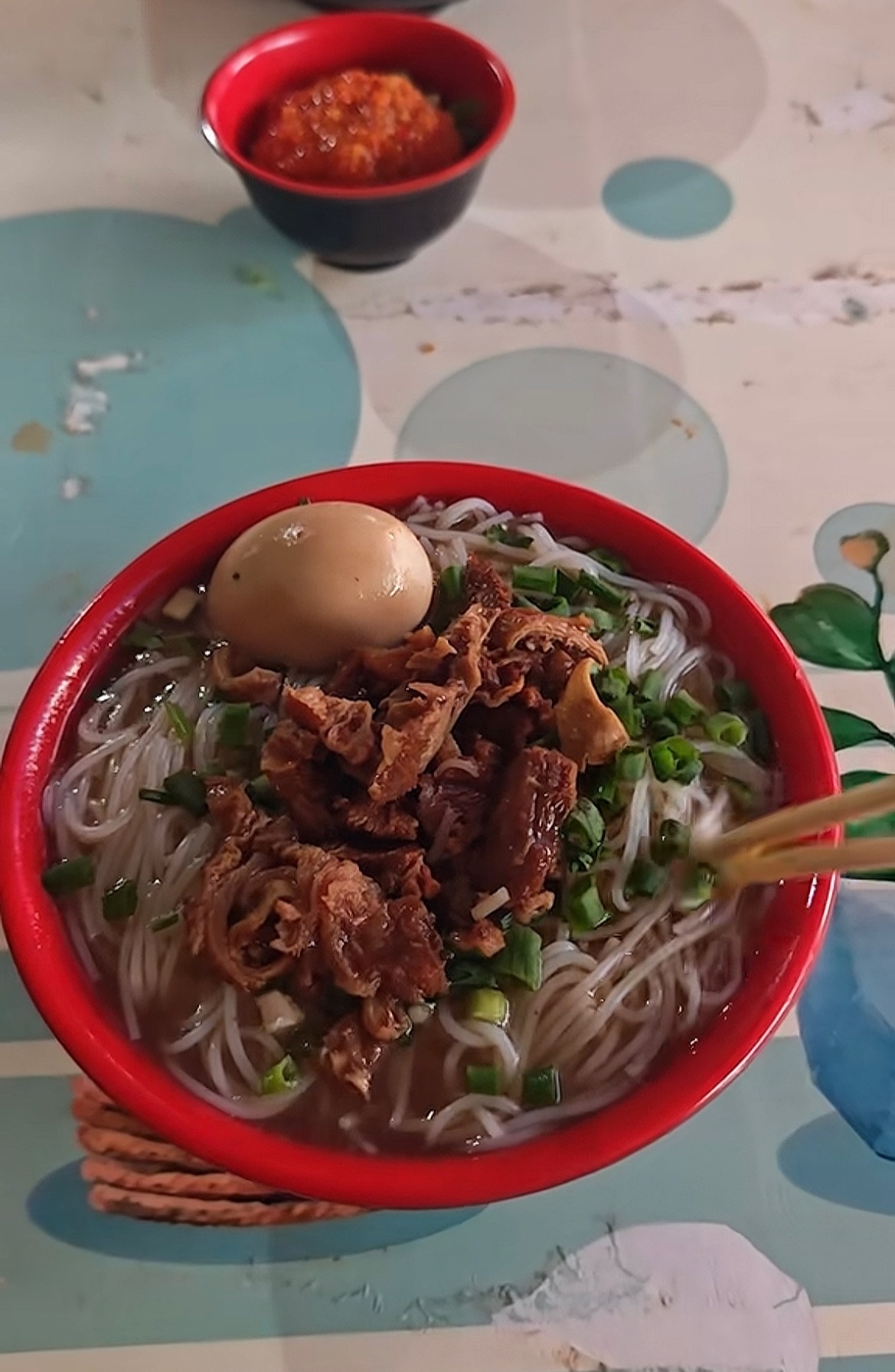 玉林牛腩粉之亚山牛腩粉寻味玉林同城热点创作计划 玉林市博白县亚山镇牛腩粉，5块钱