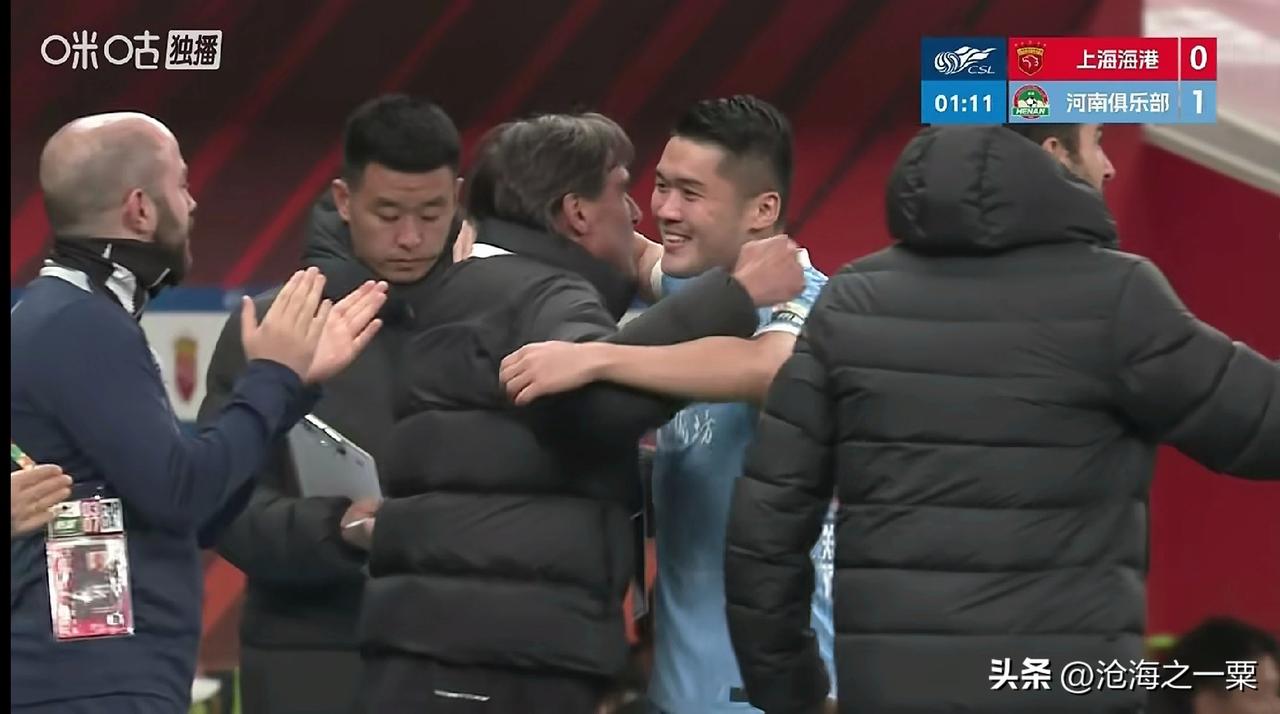 上海海港队应该感谢主场的球门，避免了一场惨败，面对河南队的防守，上港队几乎没有任