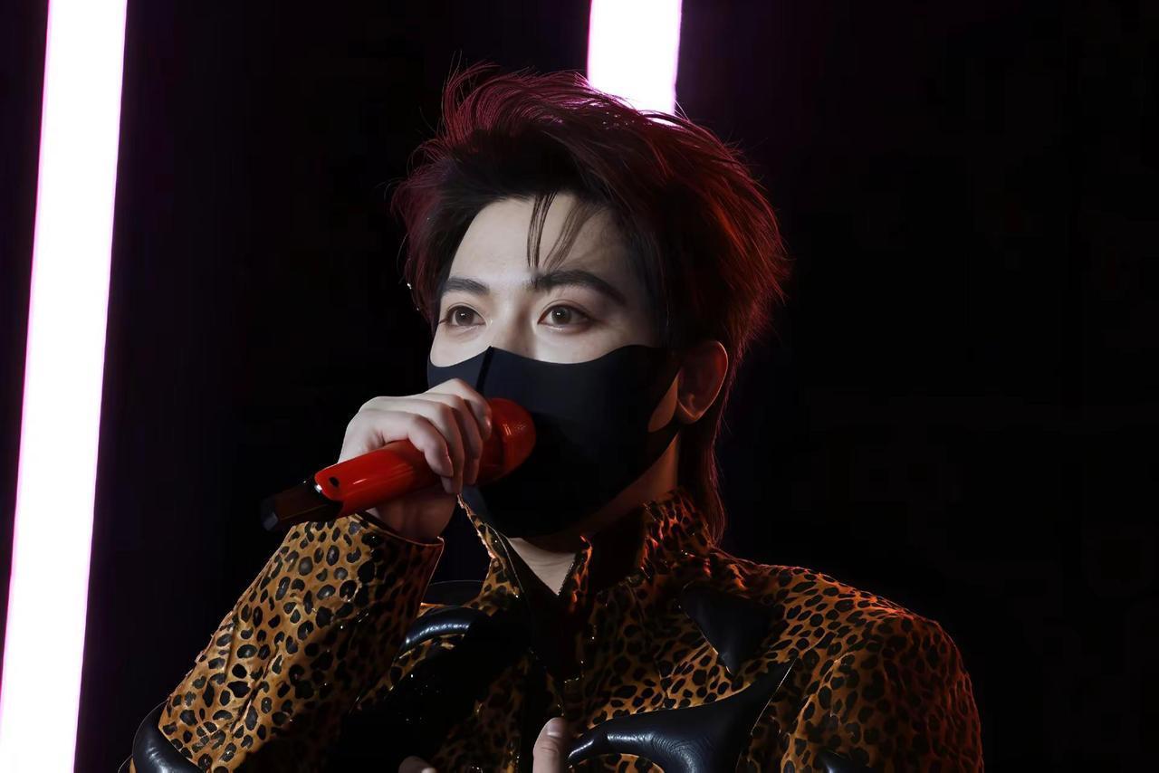 今天不是Hellokitty是hello Daddy@𝑇.崔十八¹⁸ 崔十八 