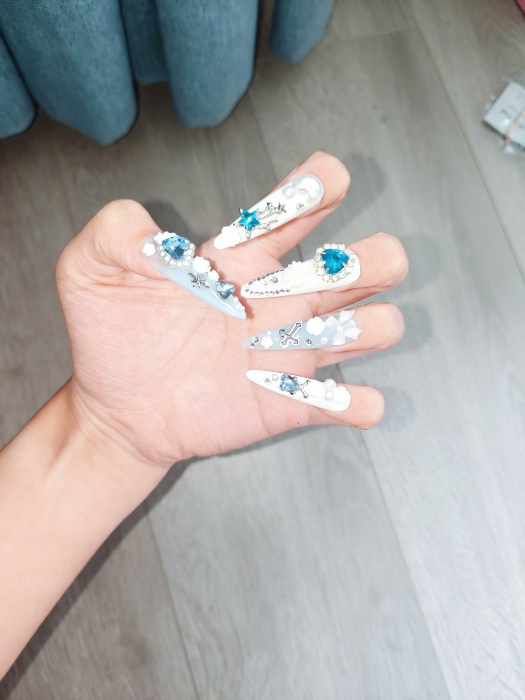 美丽的枷锁 