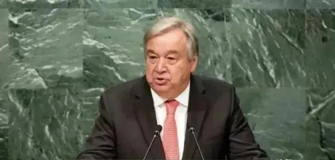 里外不是人，古特雷斯这个联合国秘书长当的憋屈！联合国维和部队被炸不敢发声，联大会