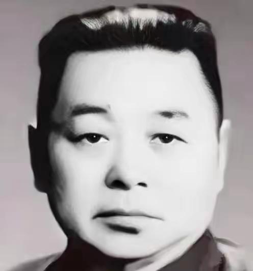 蒋介石败退台湾以后，关起门来翻来覆去想了很久——自己到底输在哪儿？他手握八百万军