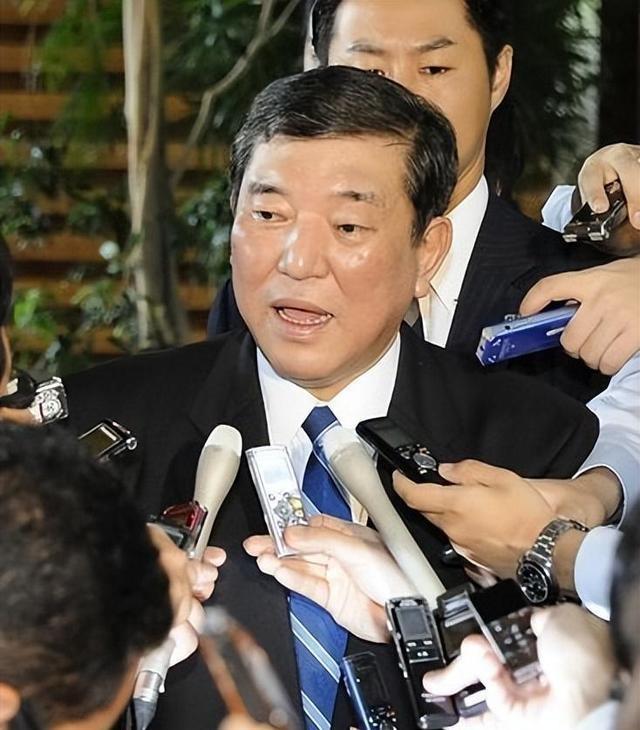 “军国主义是少数”？看看日本对二战的态度，整个社会的回避早就超出了 “少数人” 