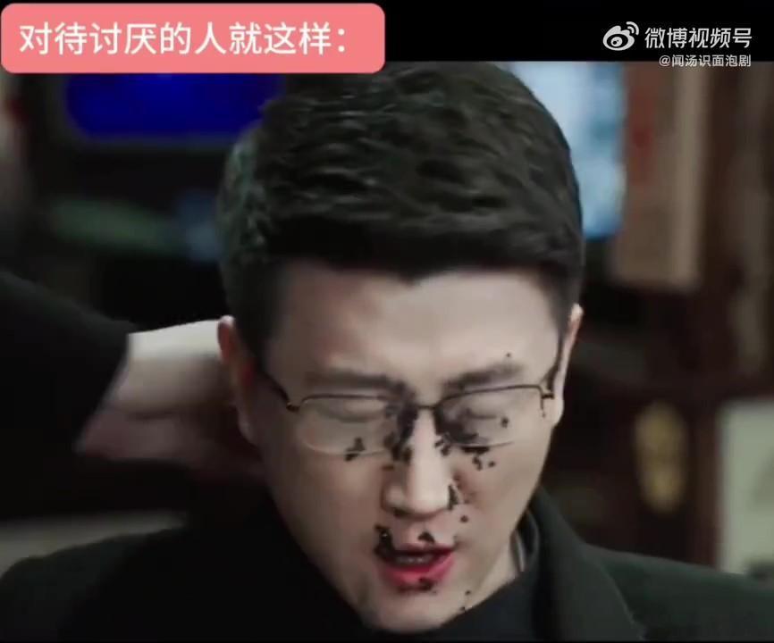 原来贺涵的动作指导是子君  真的不敢想这两个人凑一起会有多热闹，一个比一个能作，