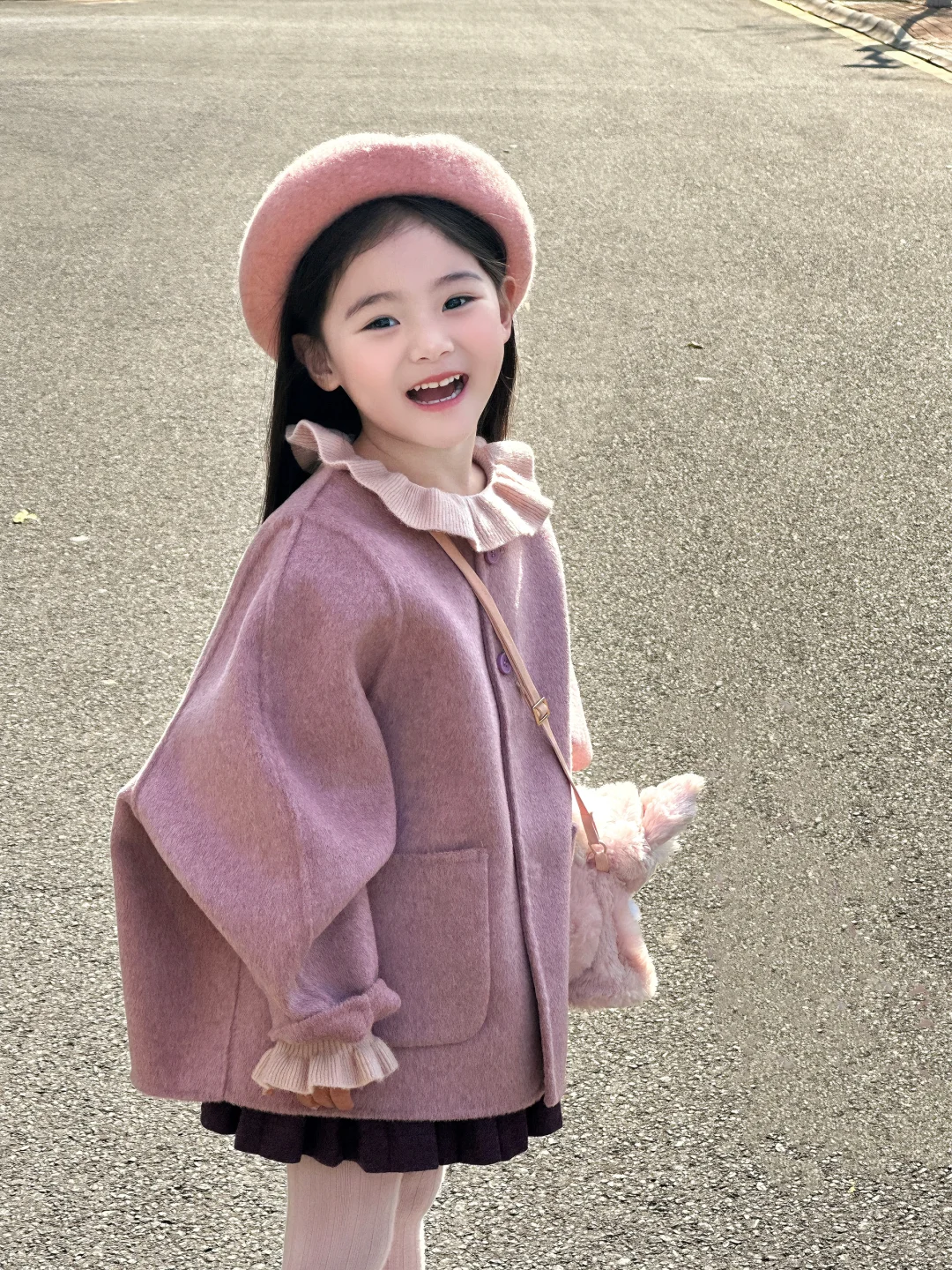 女孩子真的好可爱～