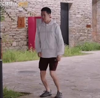 想把我的自卑分给留几手一半 留几手的心态是什么人间宝藏？永远自我认可，永远先找外