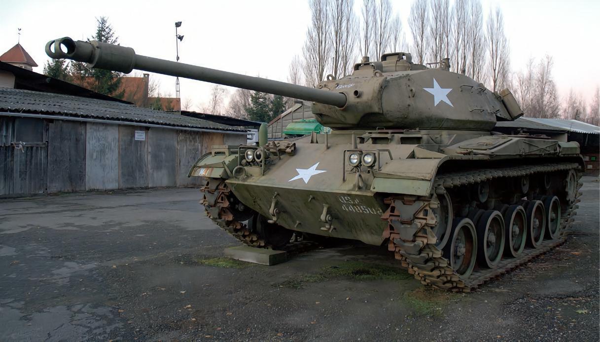 美国M41“华克猛犬”轻型坦克M41“华克猛犬”（Walker Bulldog）