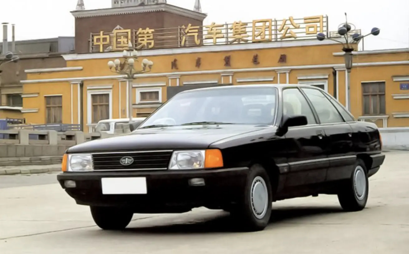从#一汽奥迪# 100 到#奥迪一汽# Q6 e-tron从1989年到2024