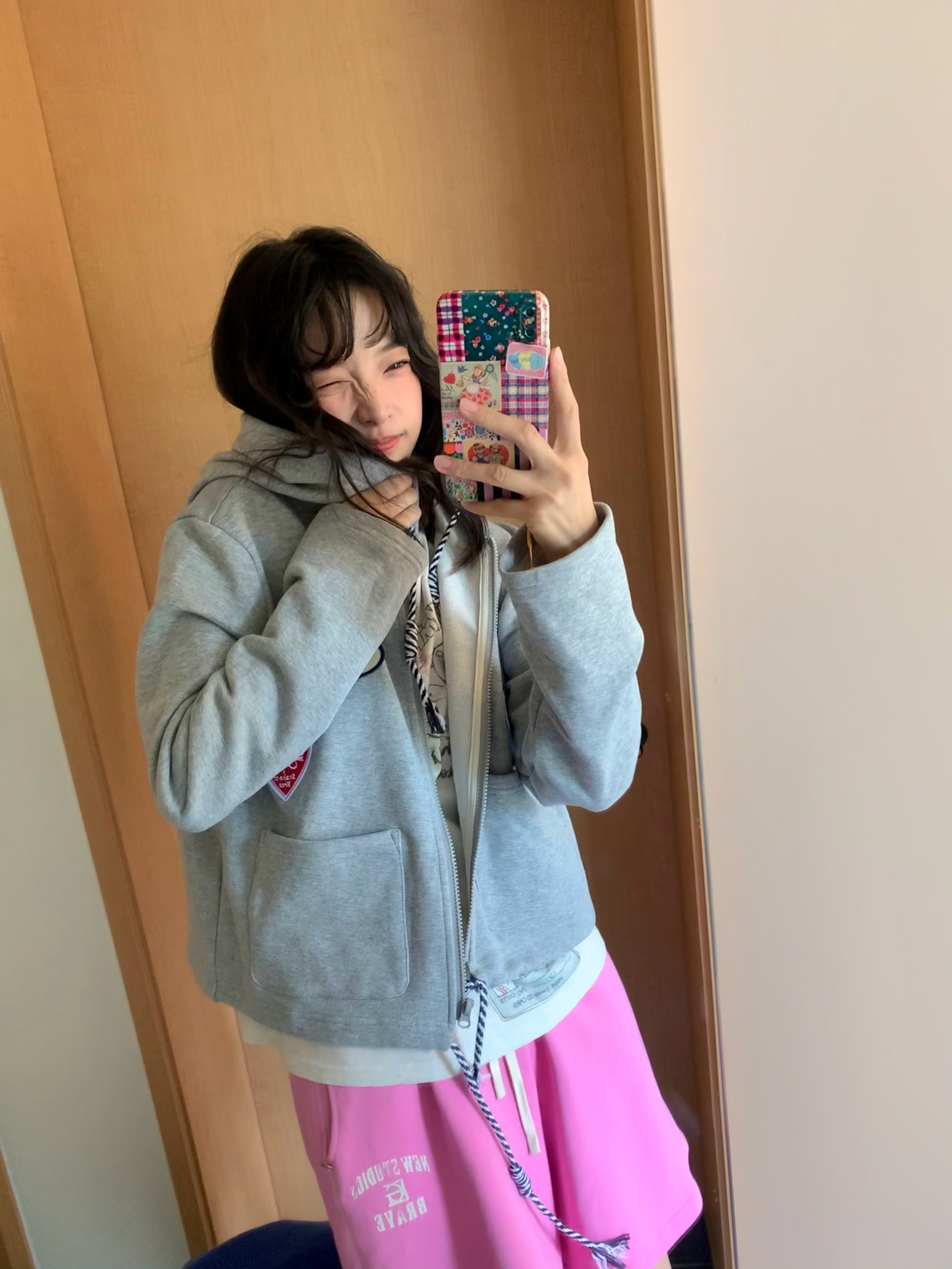 👧🏻🪞💭 ​​​