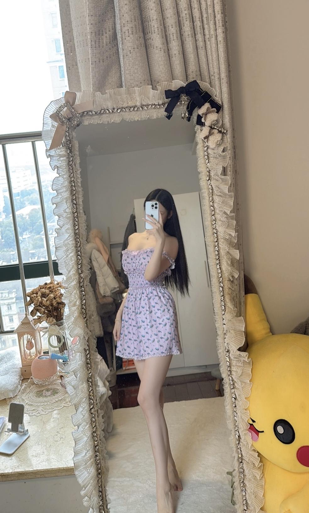 好看的小裙子太多了🥰