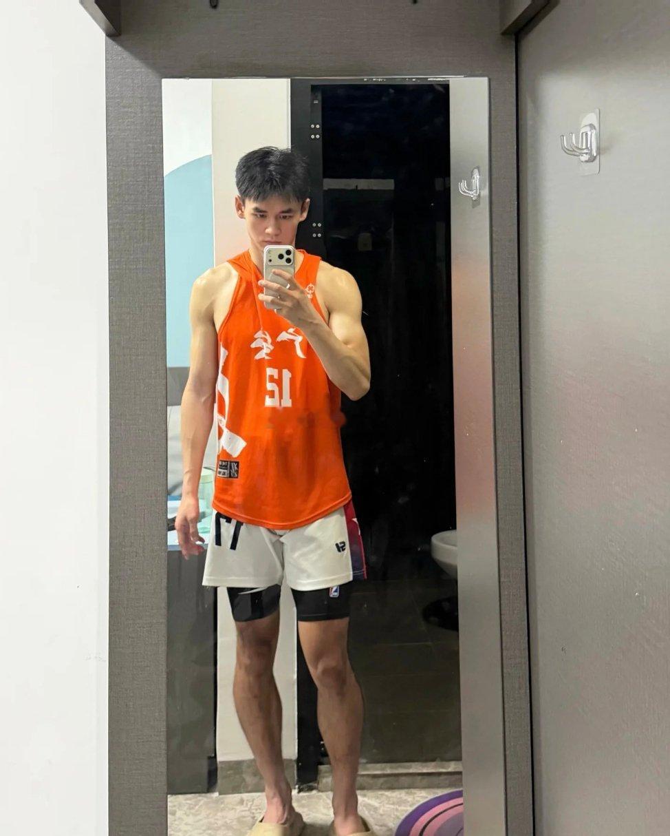 这样的身高和身材你会喜欢吗？ ​​​