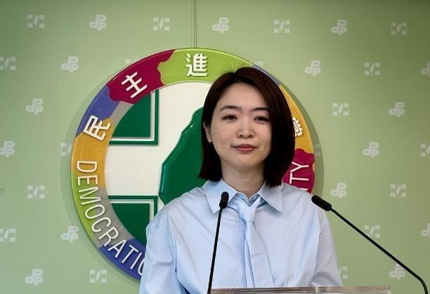 台民进党发布声明，3月31日，针对郑丽文即将访问大陆，台湾省 民进党发言人韩莹表