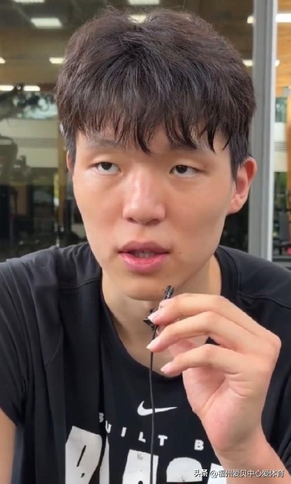 8月17日，波特兰开拓者官方更新了杨瀚森的训练视频，视频中杨瀚森对自己的夏训进行