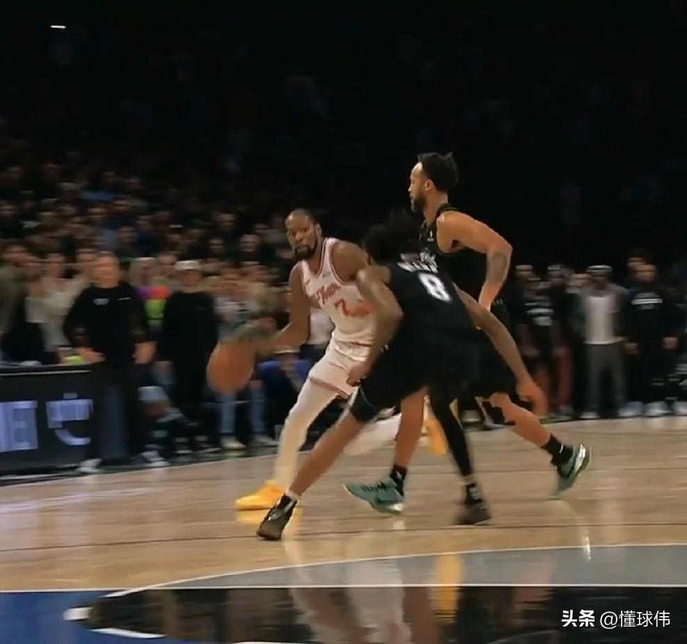 必须包夹！李凯尔谈杜兰特：

“我们都知道KD有多强。”

“所以必须坚决包夹他