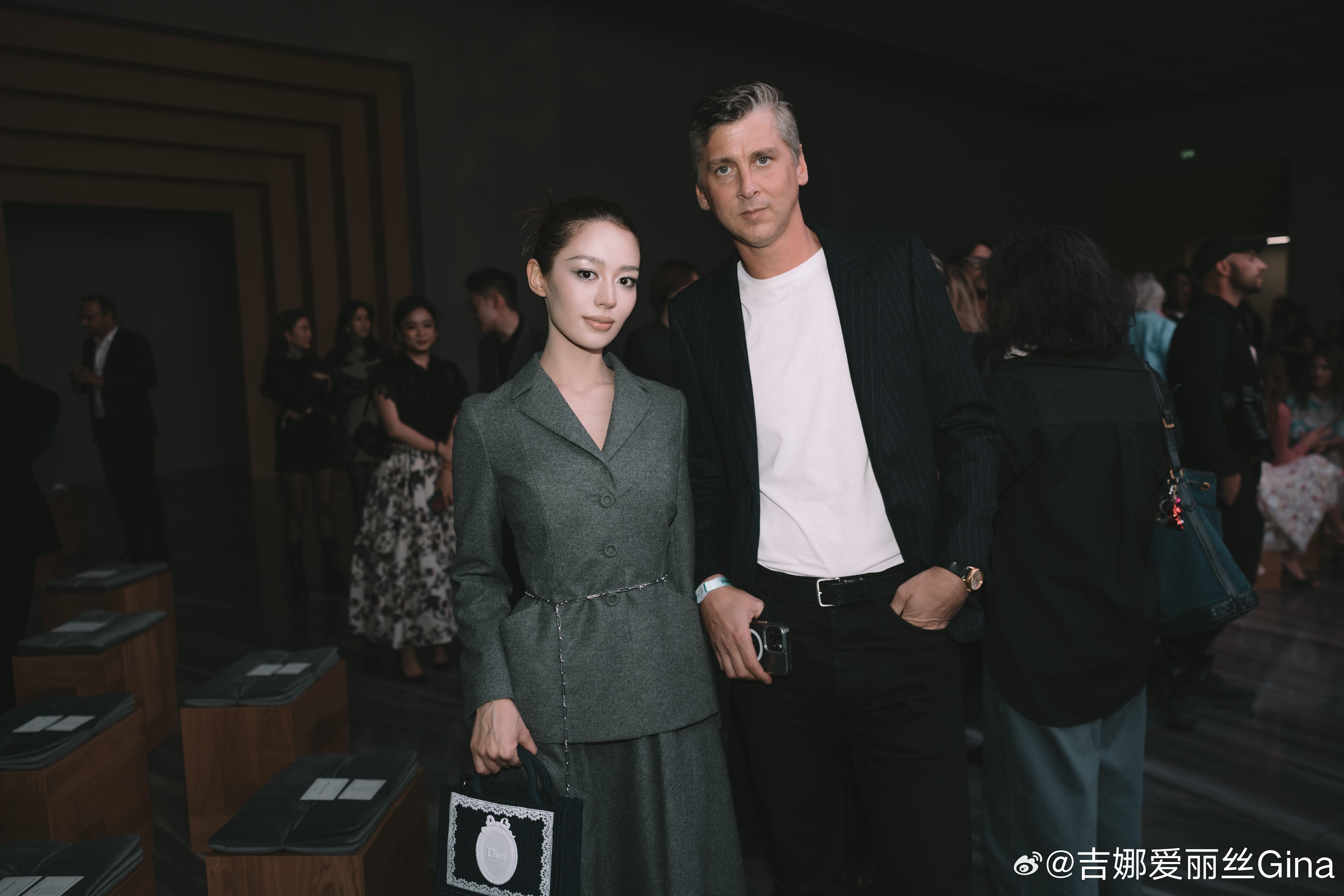 吉娜爱丽丝   在复制粘贴的时代，你是手写的诗