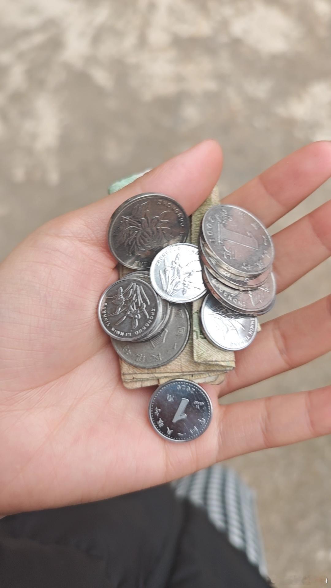 朋友们，出门买方便面去了！ --二编--我发现用久了线上支付后，线下数钱功能明显