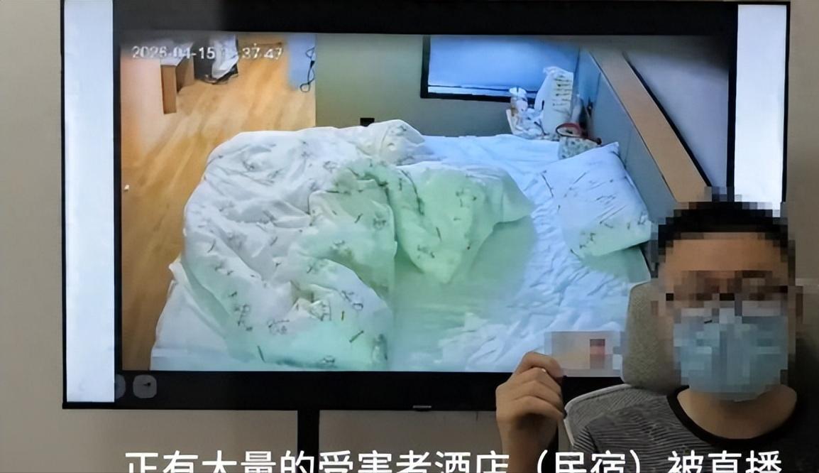 天哪谁还敢去开房？安徽合肥，在一家学校附近，有两个学生进入民宿开房，他们在房间内