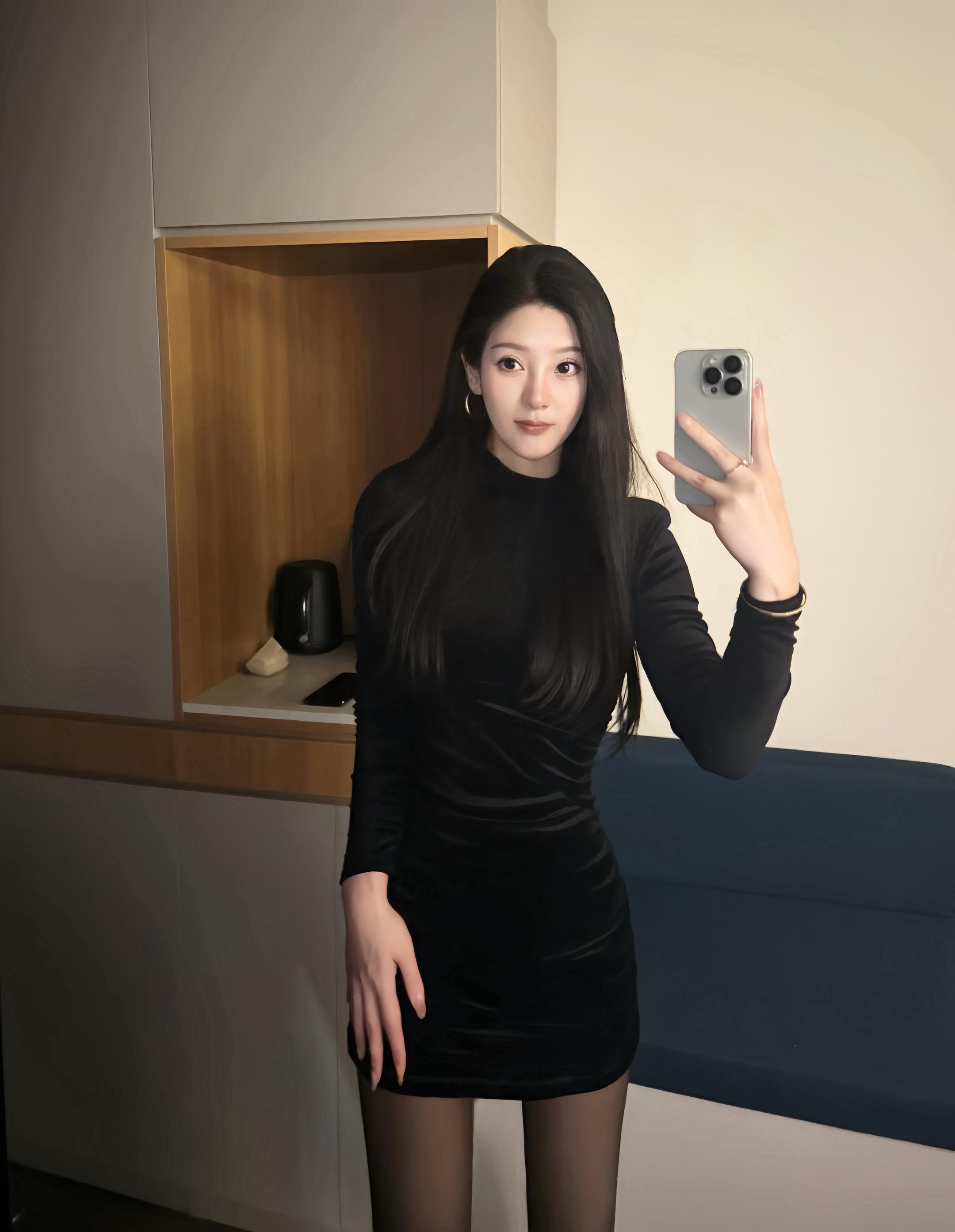 不想上班 可是买了香水还想买新衣服 美甲要换 头发要做柔顺 苹果要出i...