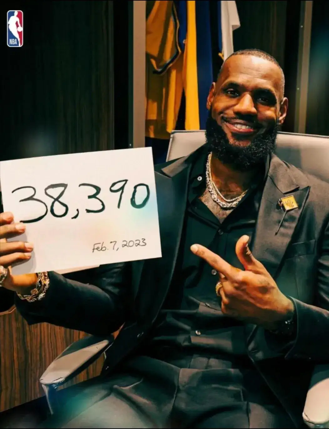 湖人以145－144战胜勇士，这一战让我认识到了三个球星1.詹姆斯的统治力还有，