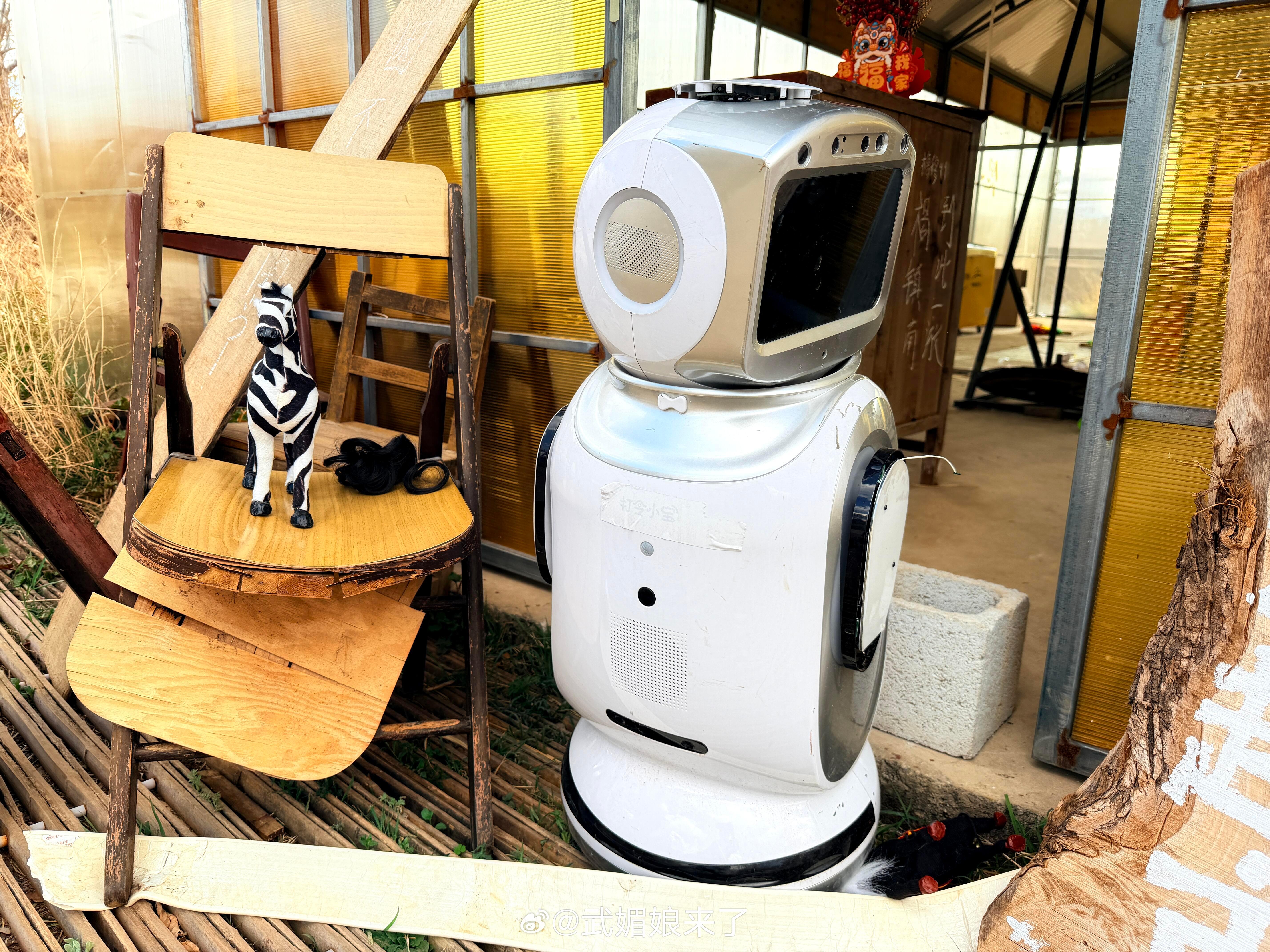 黄俊捷分享云南工作生活碎片，神落村村草陈孝春好帅！ 