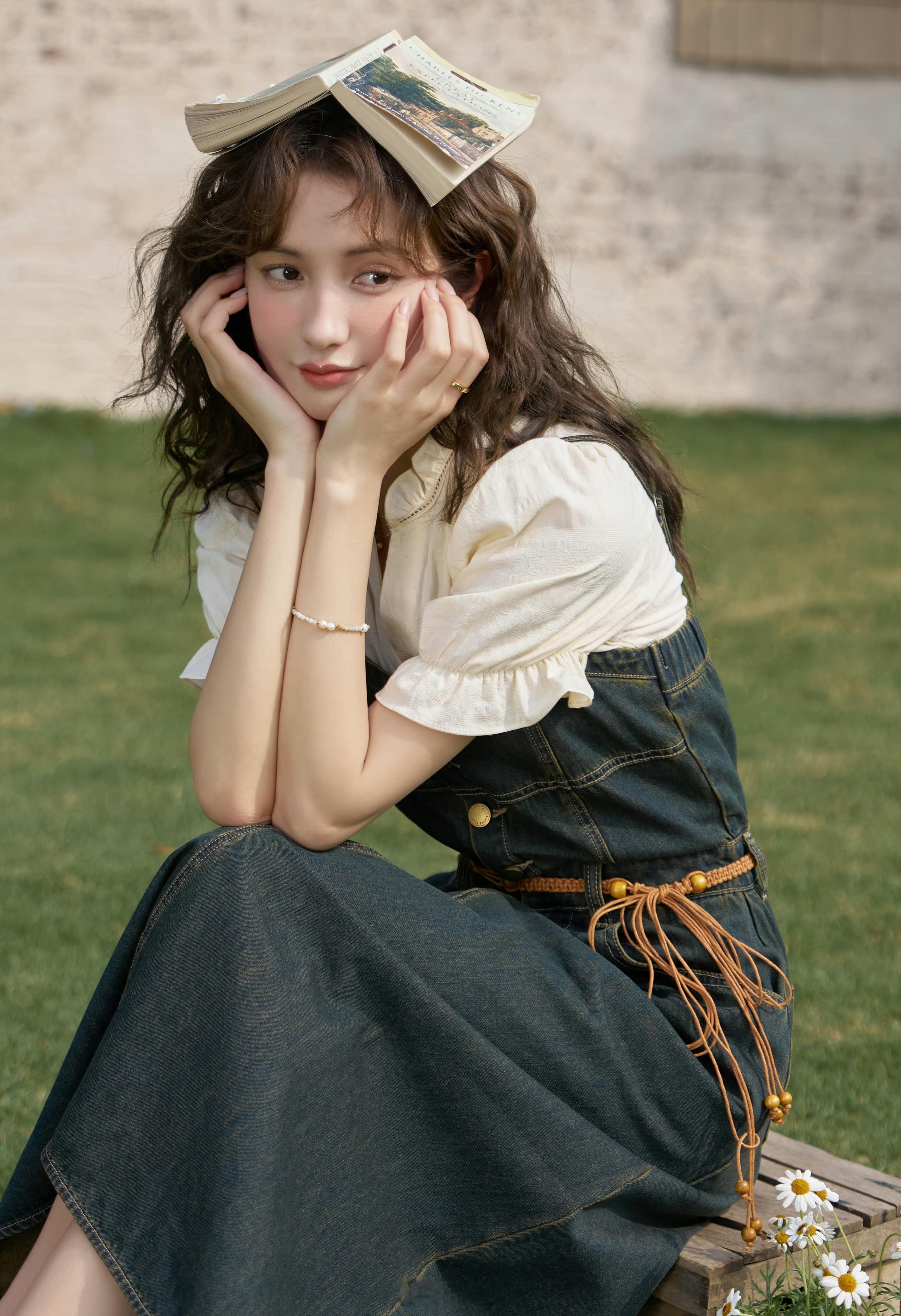 夏日南法少女，一眼就爱上的复古文艺调性 ​ ​​​