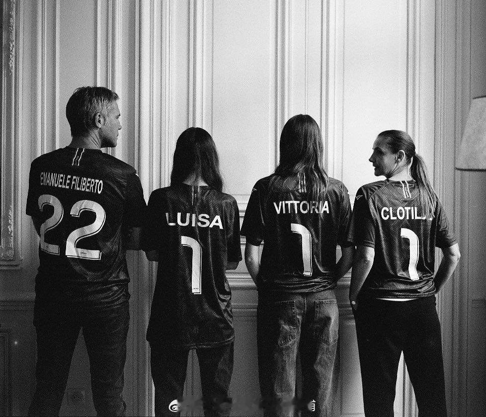 王室王室意大利王室 2026年4月22日，呆梨王子和老婆演员小姐启动离婚仪式，结