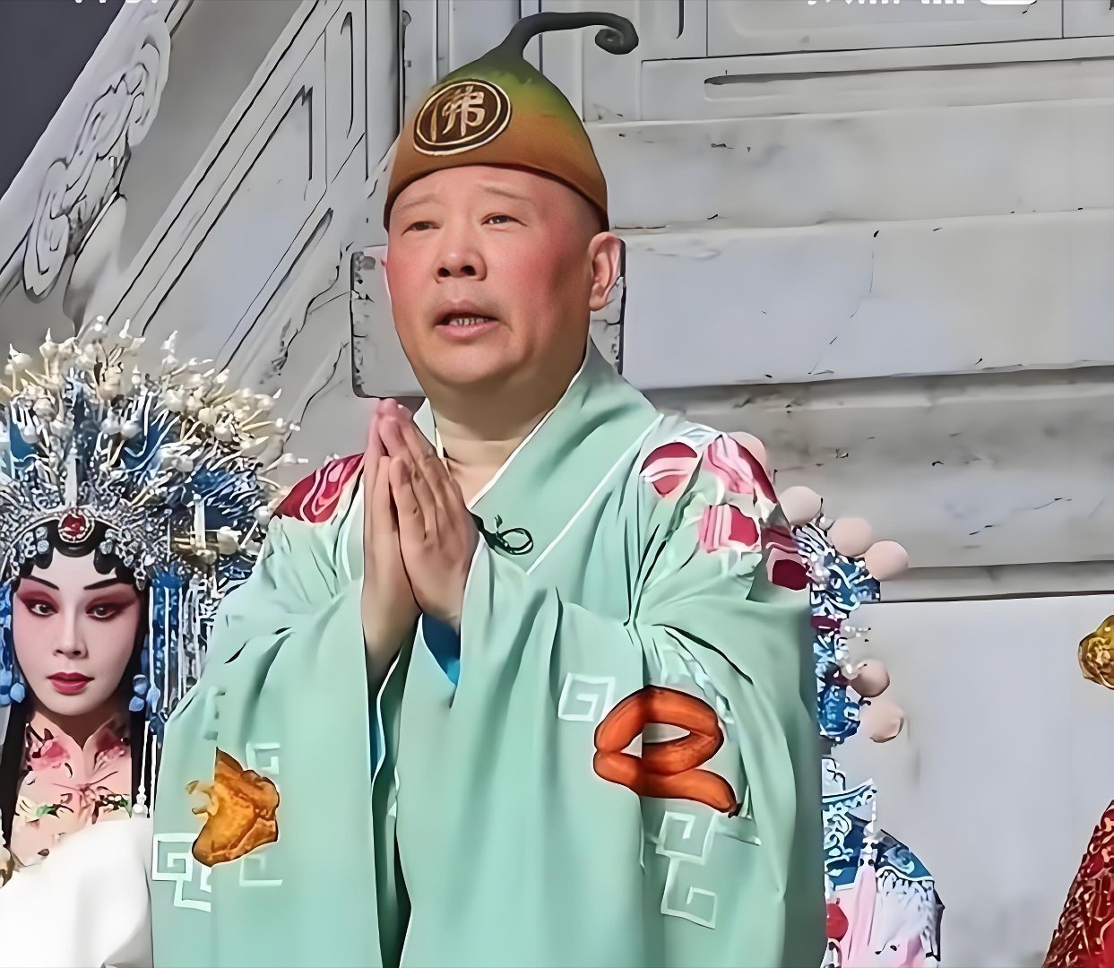 记录者超话记录者超话 我闺蜜在娱乐公司做了七年法务。我问她，郭德纲篡改红歌这事，