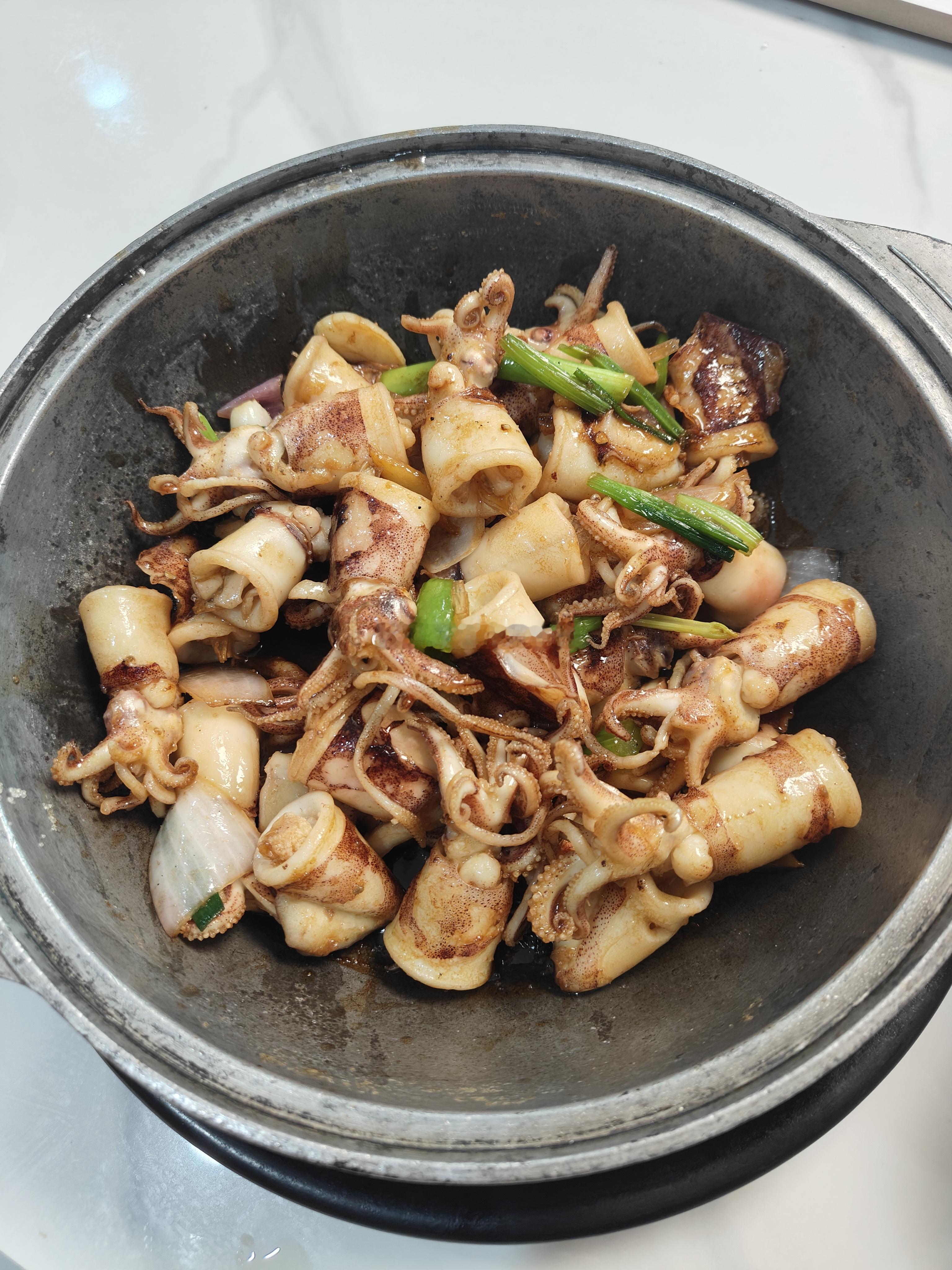 家庭聚餐，放开肚皮来食给老铁们，推荐一下湛江菜湛江不可辜负的美食我的美食日记吴川