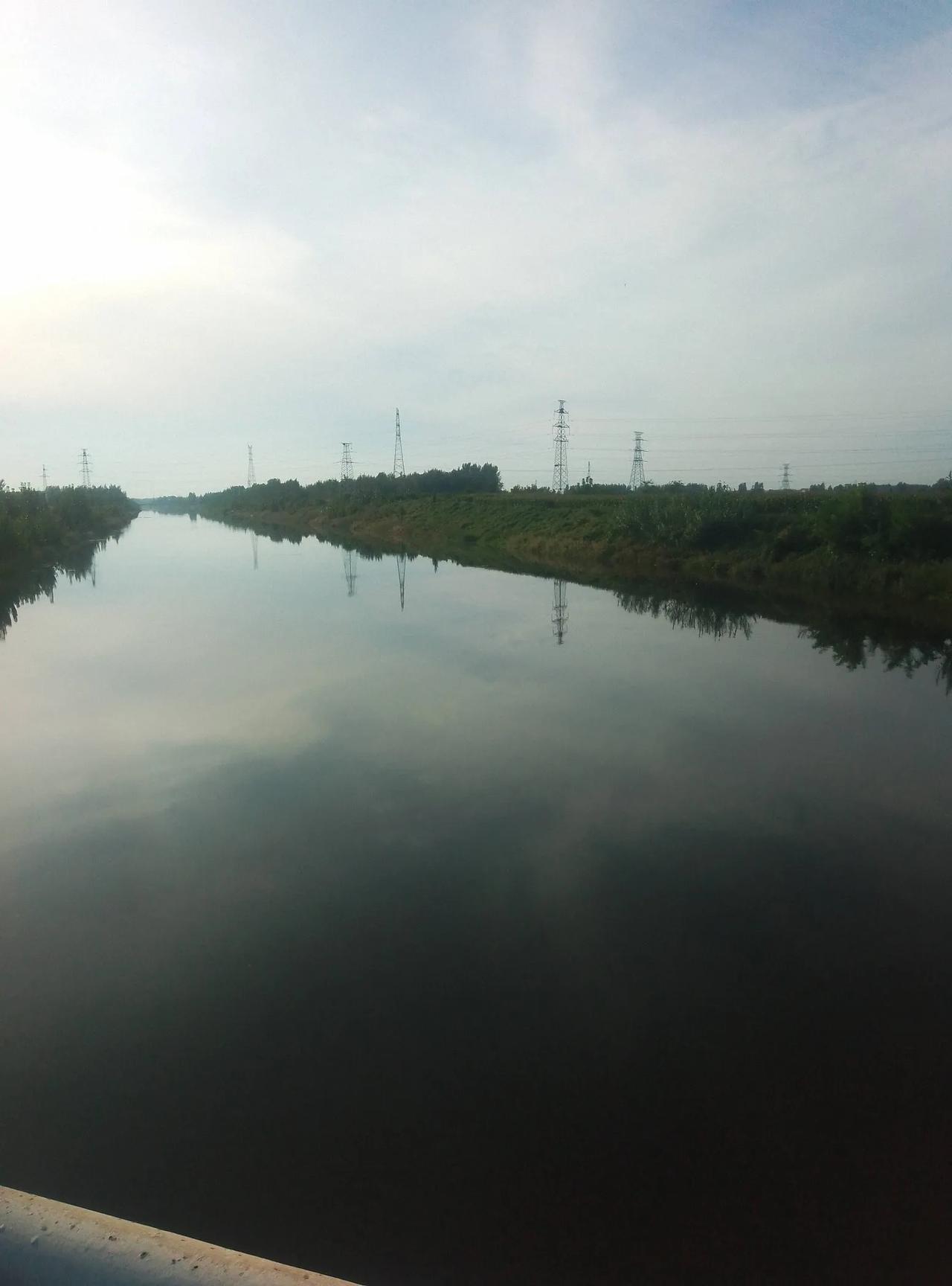 人到中年要学会断舍离，要做减法：
1、减食增寿
节制饮食，适当的饿饿肚子，
适度