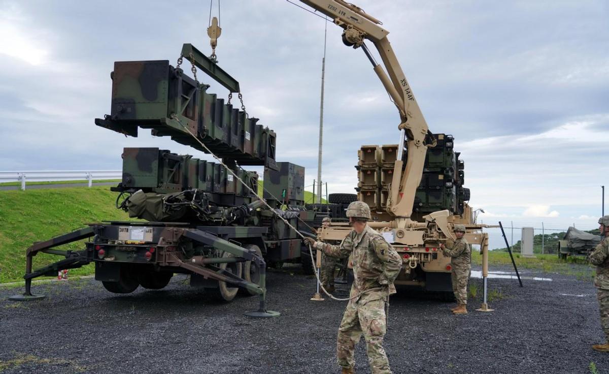 美军正急着补充武器库存，中方突然宣布了一个大消息，这下白宫彻底傻眼了！
美军在中