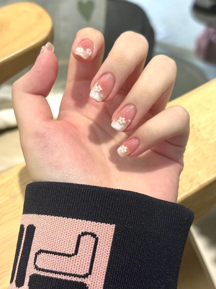 春天闭眼做的漂亮美甲合集💅🏻 