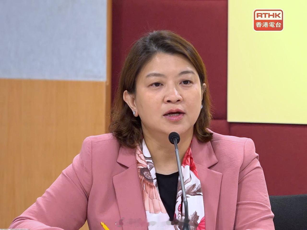 香港法律 「香港醫管局行政總裁李夏茵說：被解僱實習醫生是否適合行醫交由大學檢視.