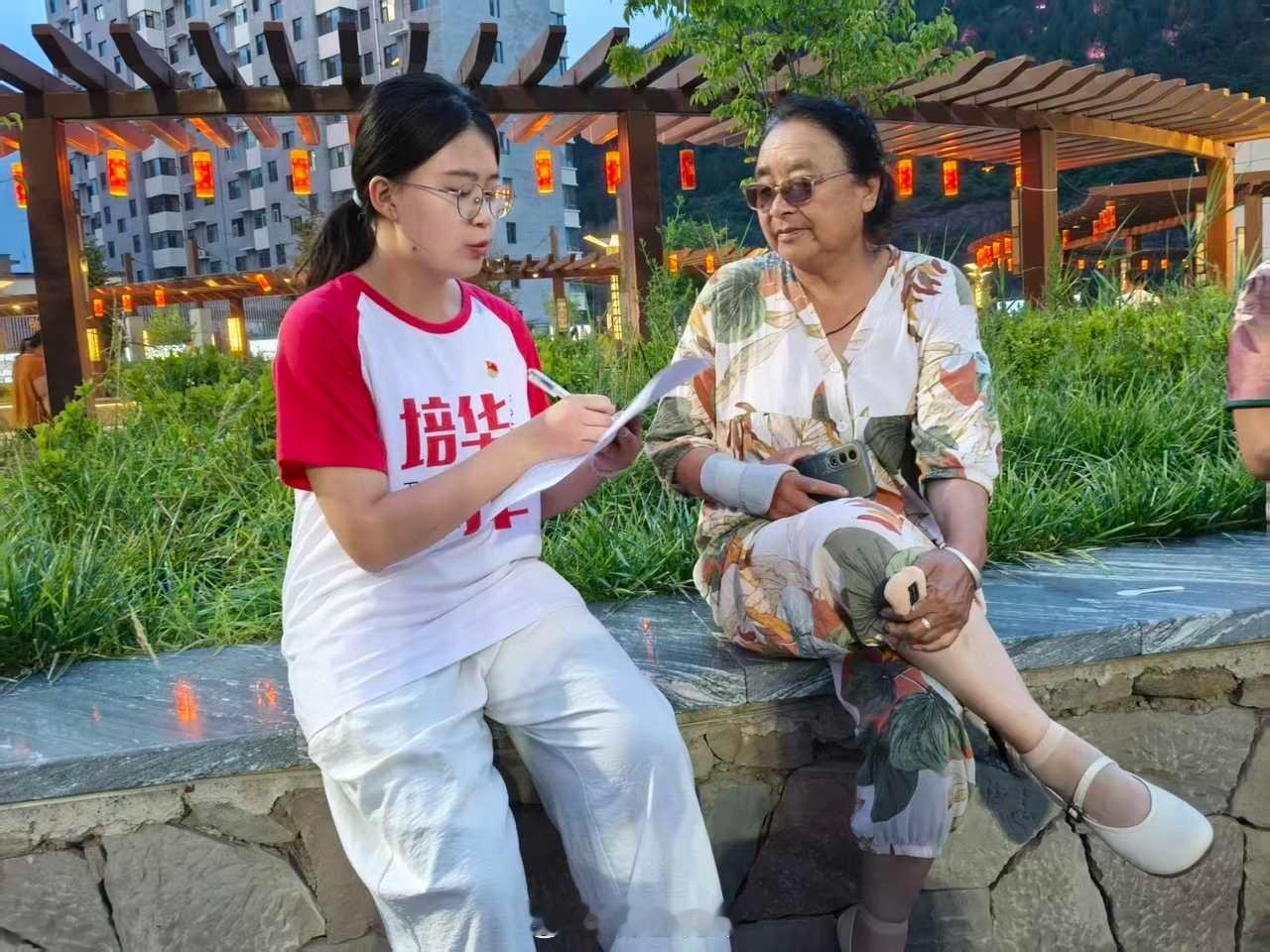 主题：河畔践初心 医心访乡邻西安培华学院“仁心医行”基层健康实践队奔赴大宁县昕水