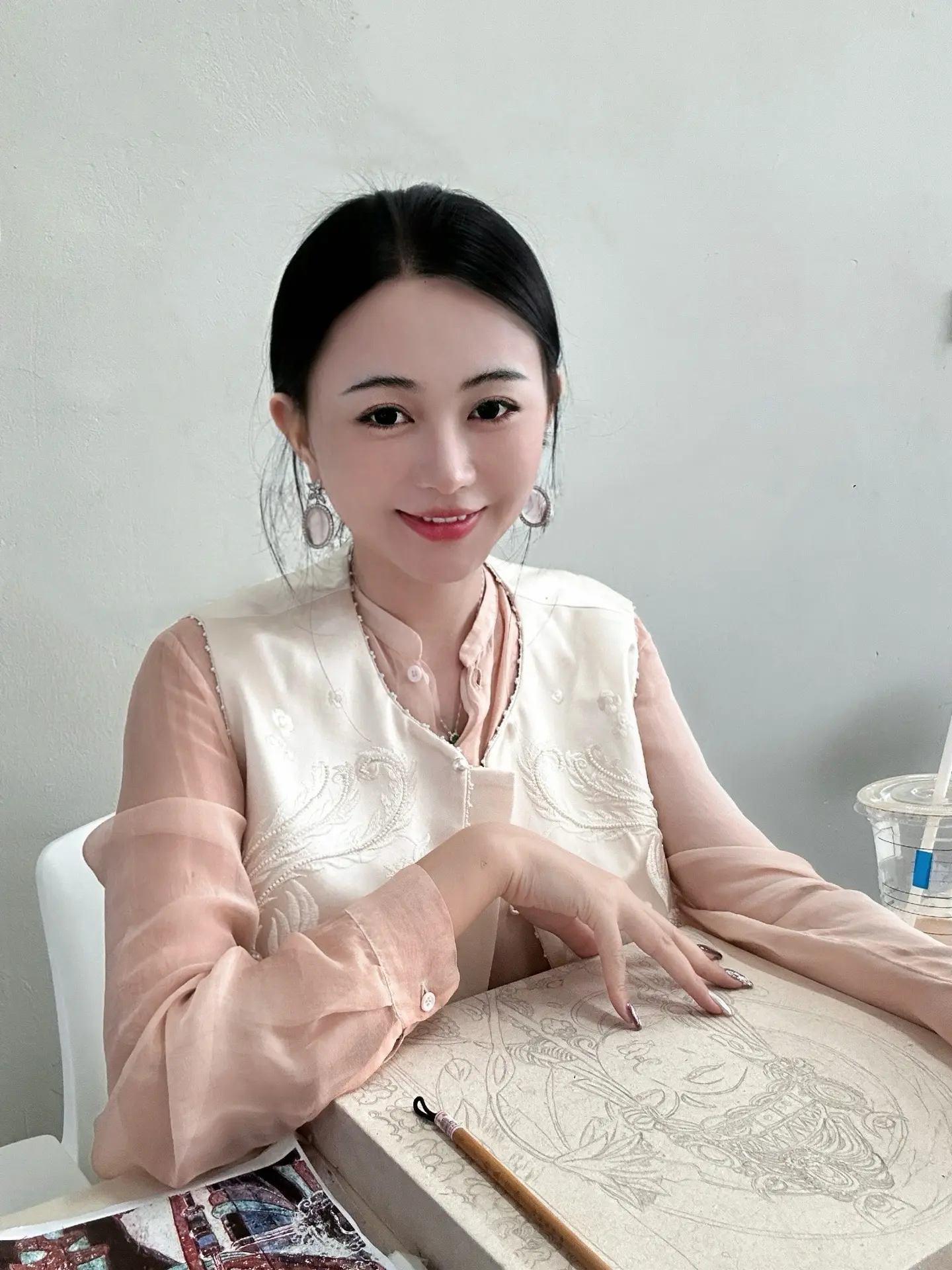 长大后养育的第一个小孩是儿时的自己 用力弥补自己 疯狂长出血肉、野蛮生...