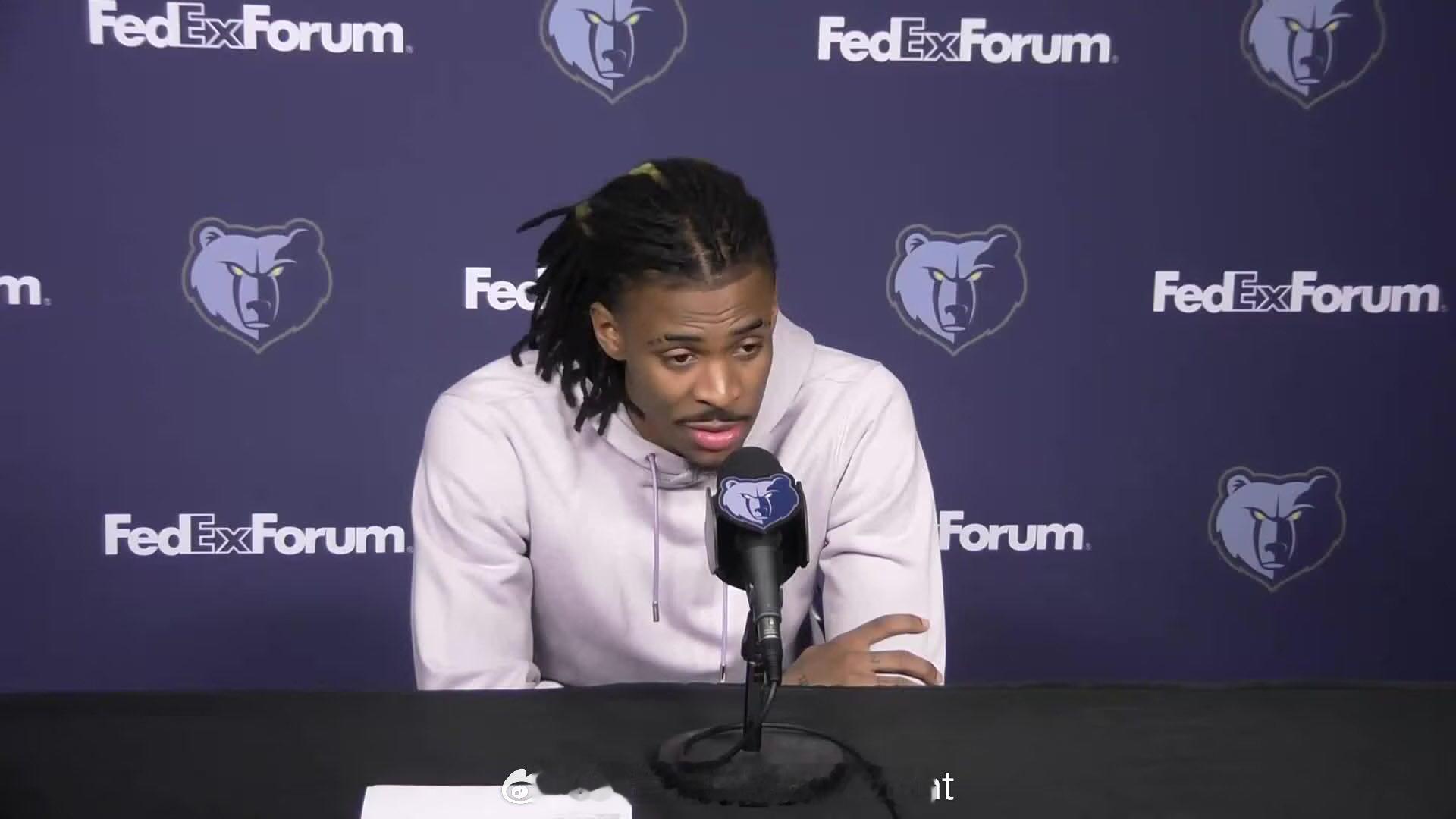 今日赛后几乎所有问题，莫兰特￼回应都是去问教练组，同时，莫兰特表示自己身体无碍（