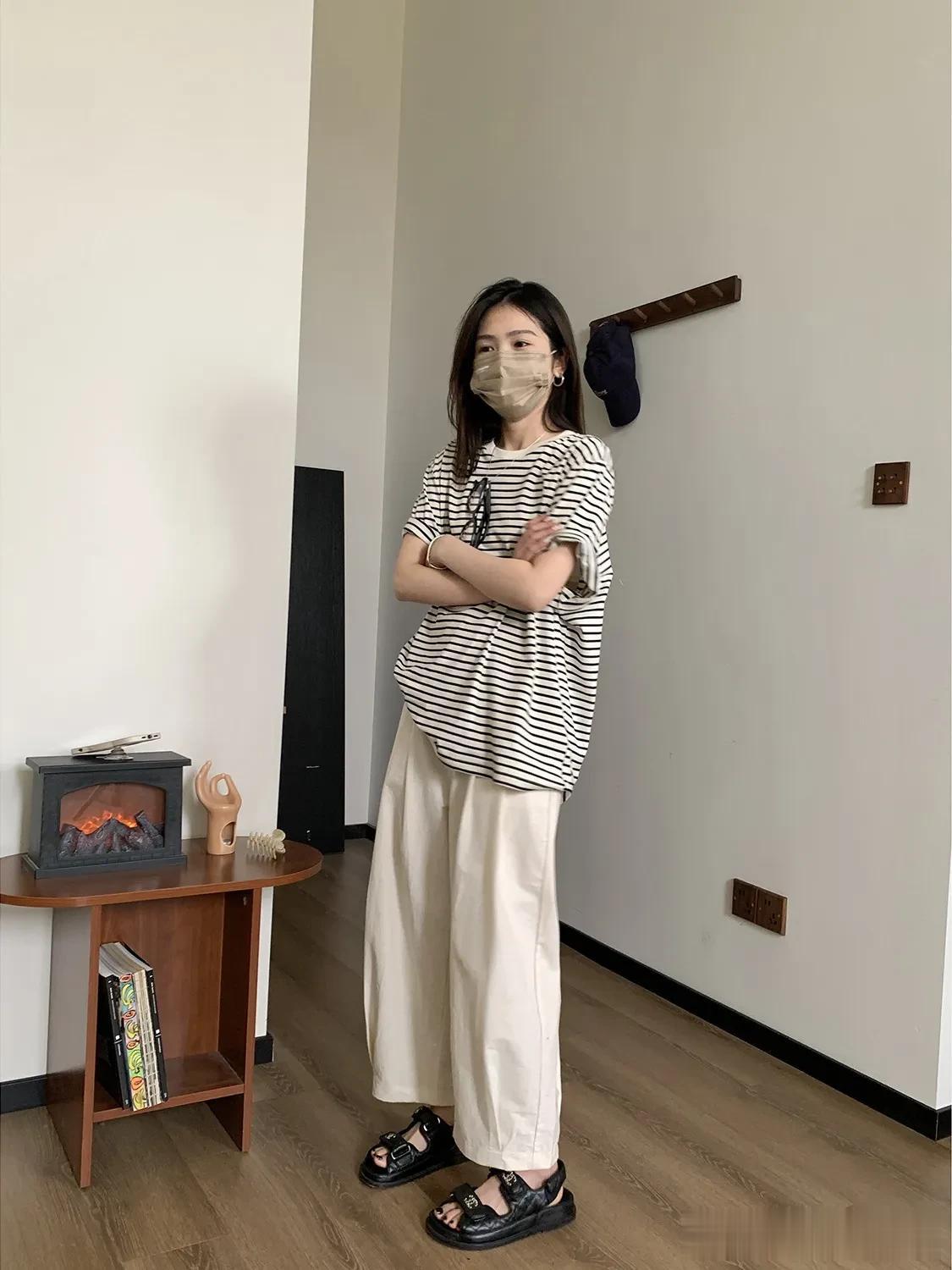 小个子穿搭｜夏季，舒服中带有潇洒的随性感。太ai了
    