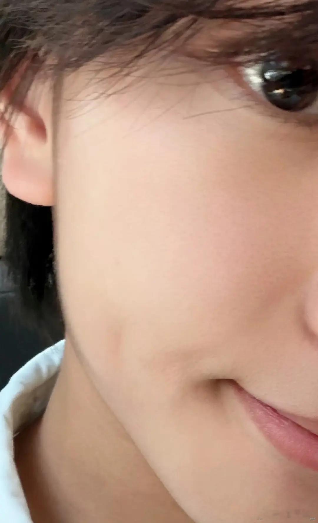 放大之后脸上还有小绒毛gxjjfnfnfg，和水蜜桃有啥区别 