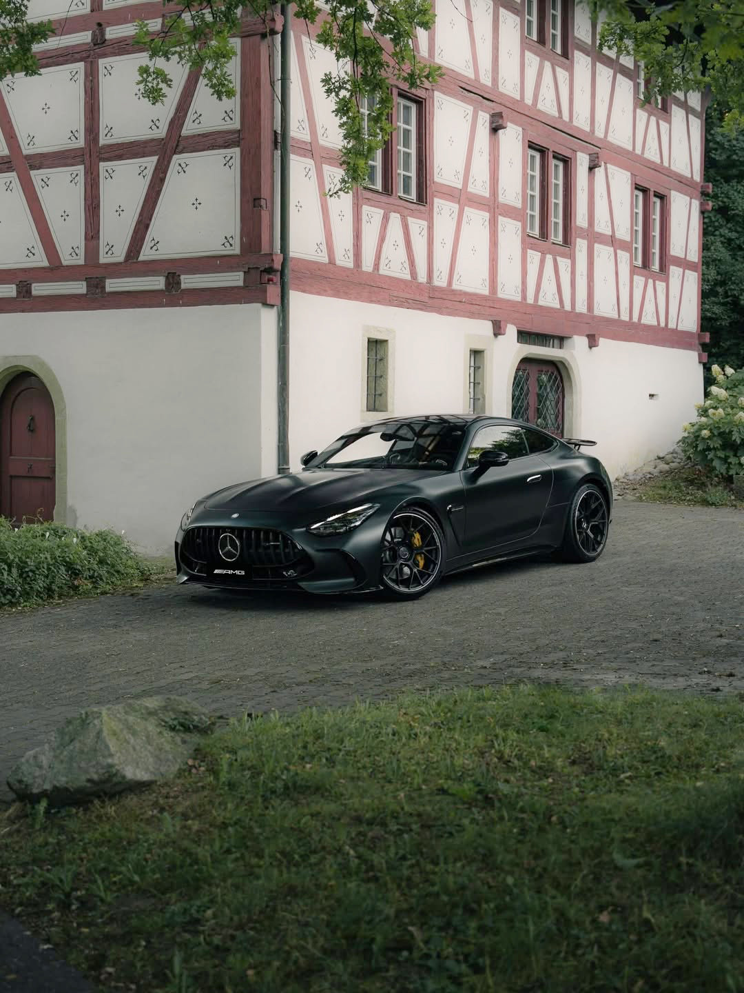 车市热门 梅赛德斯-AMG GT 63 4MATIC+ 