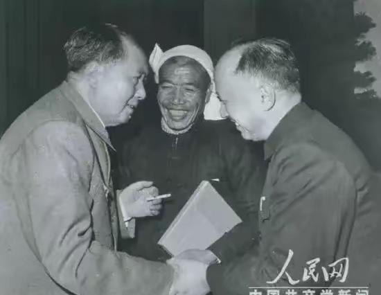 大家有没有发现：某些文人都在抱怨那个时代。而干过实事的科学家都在赞美怀念那个时代