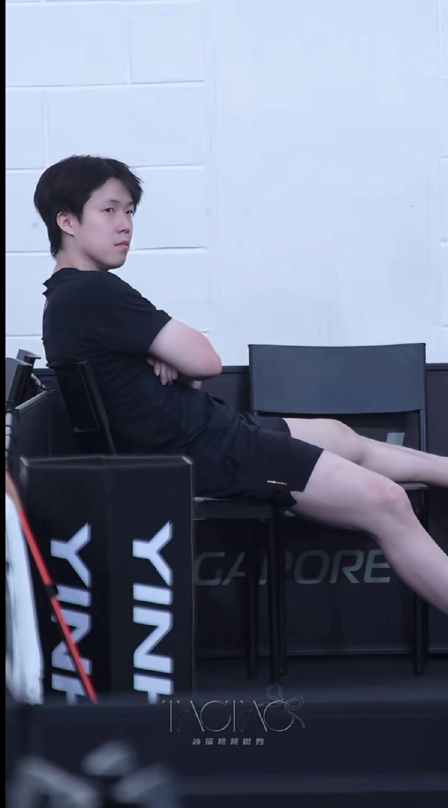 看哭了！王楚钦这一幕，藏着多少没人懂的压力
 
刷到新加坡大满贯这个视频，真的越