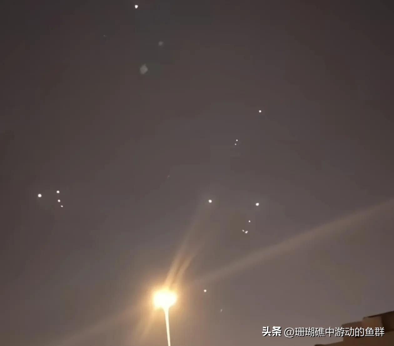 大事来了！就在刚刚，伊朗向美驻卡塔尔空军基地发射多枚飞弹！

据悉该基地是美方海