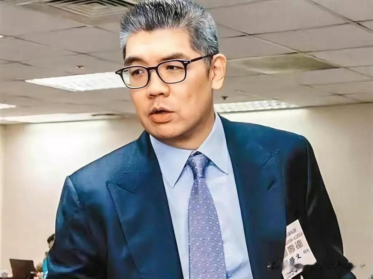 4月30日，连胜文发文挺韩国瑜，称韩国瑜为党牺牲奋斗，绝非不明事理的路人能轻易评