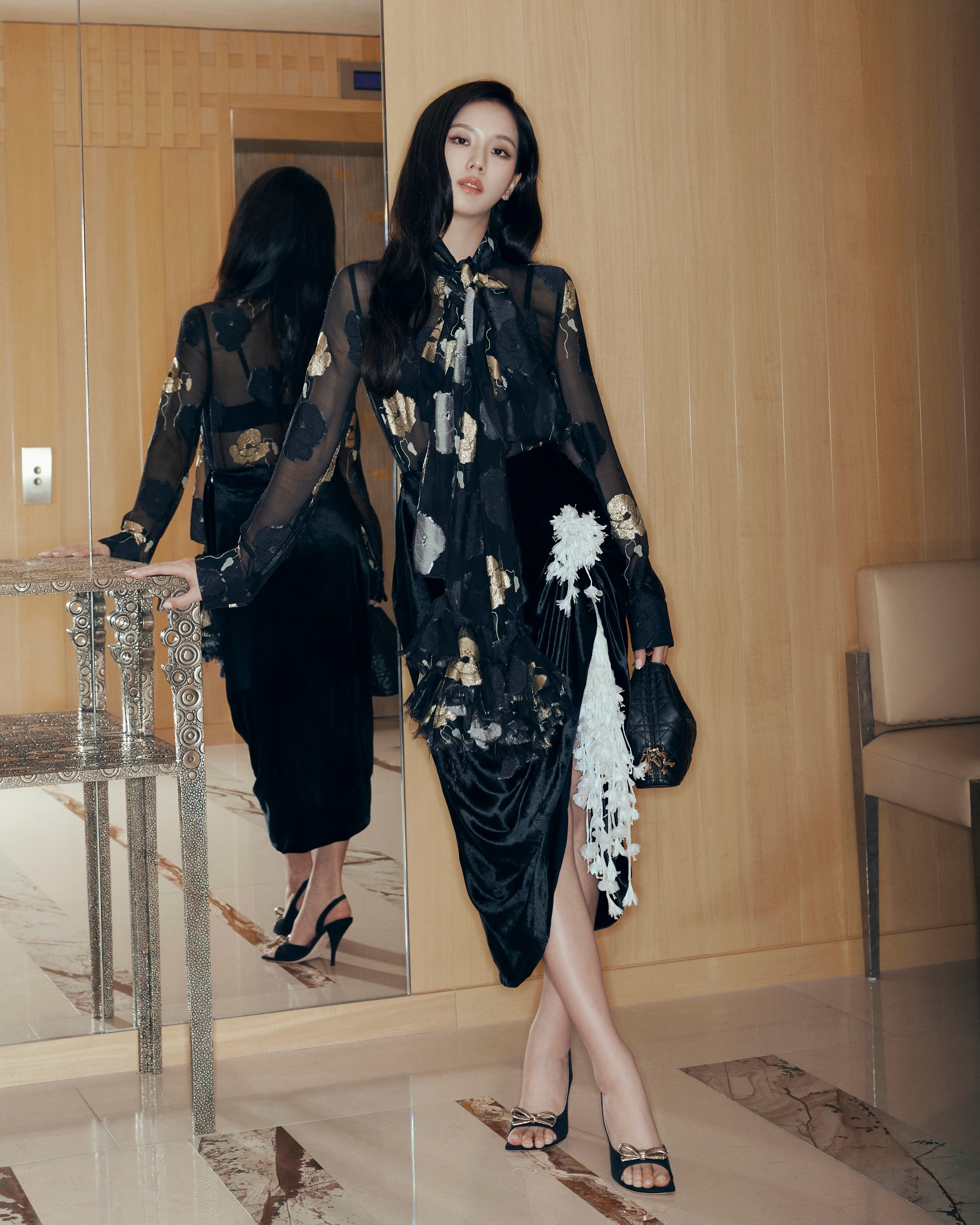我擦。。。。美爆了，美爆了！！！！！！！！！秀秀更新：与dior一起直到夜晚 ?